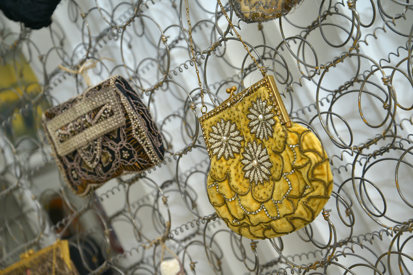 Geleneksel el sanatlari - boncuklu antika cantalar